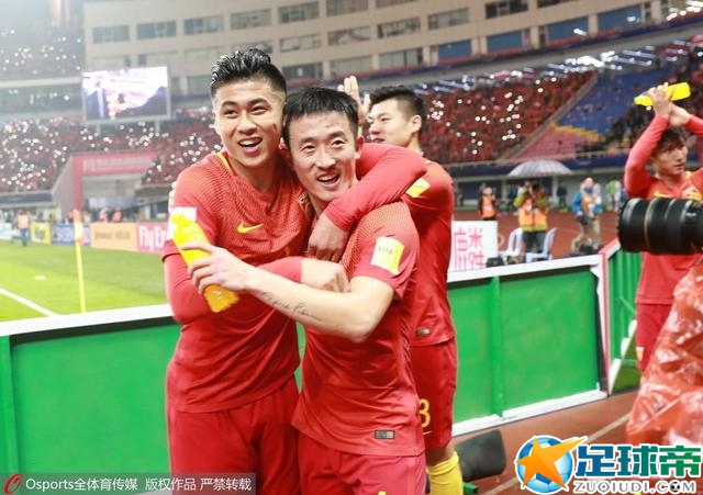 如果博洛尼亚把球员卖给其他俱乐部，拜仁可以获得转会费50%的分成。